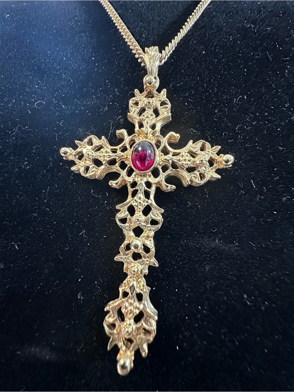 303- Avon Gold Filigree Cross Pendant Necklace with Red Ruby color Cabochon